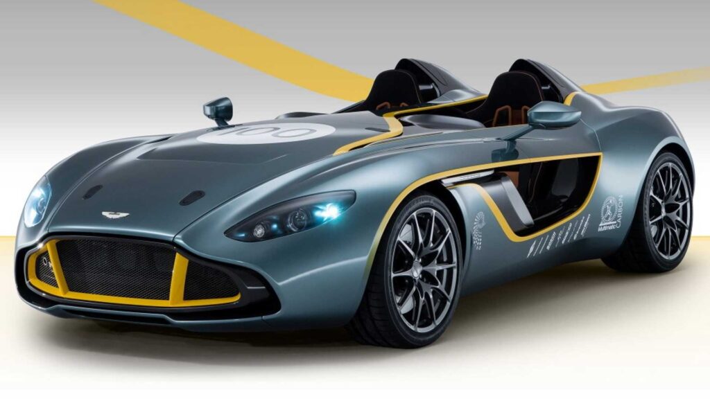 Pare-brise : L'Aston Martin CC 100 speedster qui ne possède pas de pare-brise