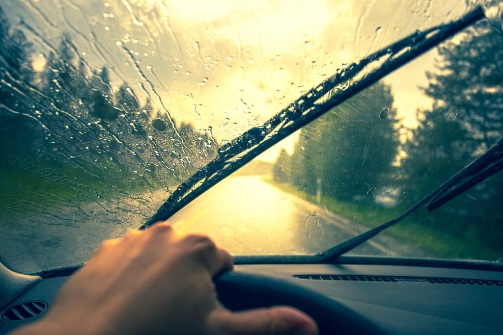 vitrage automobile traitement anti-pluie