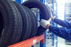 Le pneu rechapé vous permet de faire des économies financièrement ainsi que pour l’environnement.